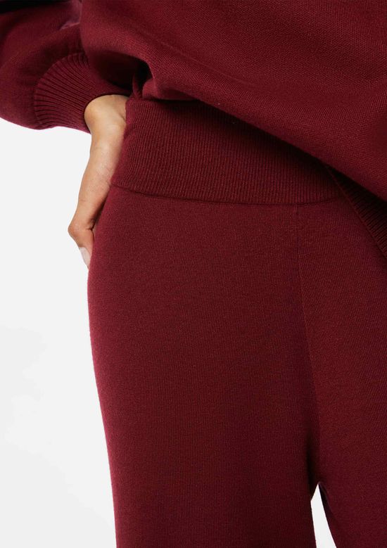 Foto do produto: Calça Feminina Reta Em Tricô - Vinho