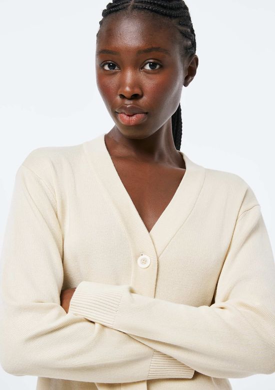 Foto do produto: Cardigan Feminino Decote V Em Tricô - Off white