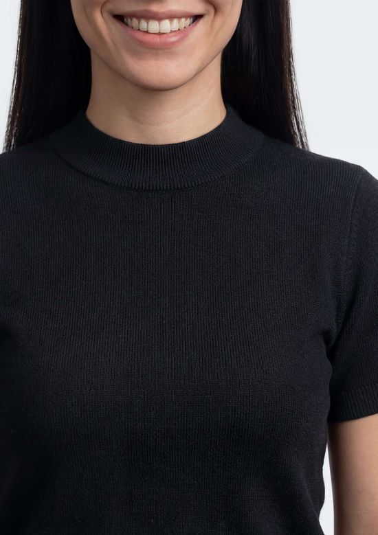 Foto do produto: Blusa Feminina Manga Curta Em Tricô - Preto
