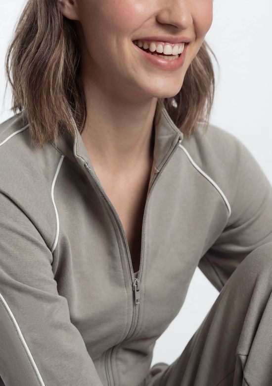 Foto do produto: Jaqueta Esportiva Feminina Bomber Easy Care - Caqui