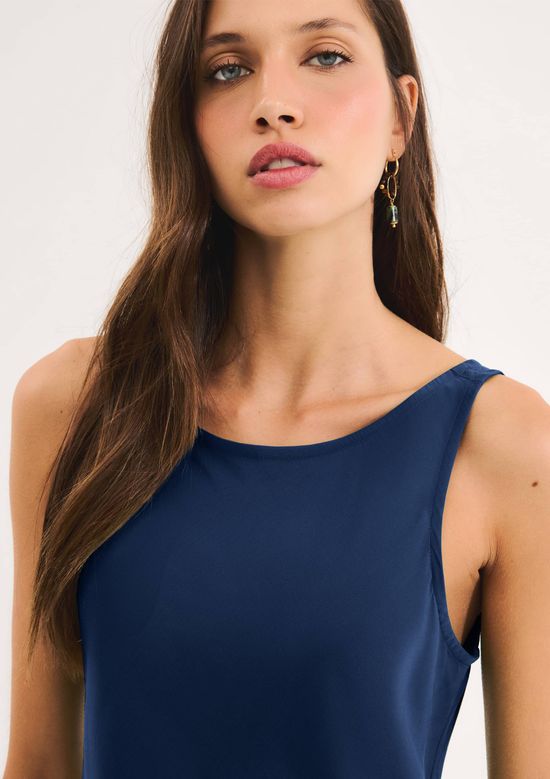 Foto do produto: Vestido Longo Decote Costas U Aveludado - Azul