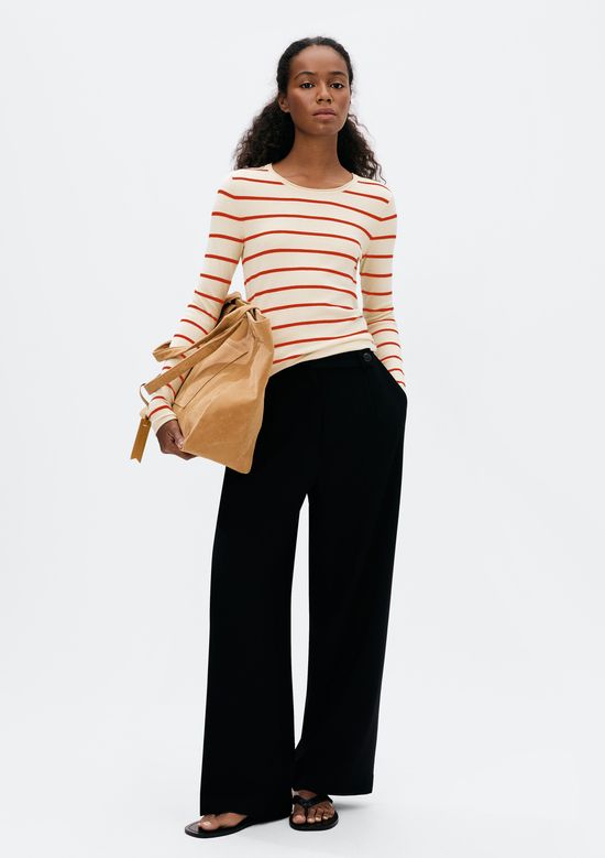 Foto do produto: Blusa Feminina Manga Longa Slim Listrada Em Tricô - Vermelho