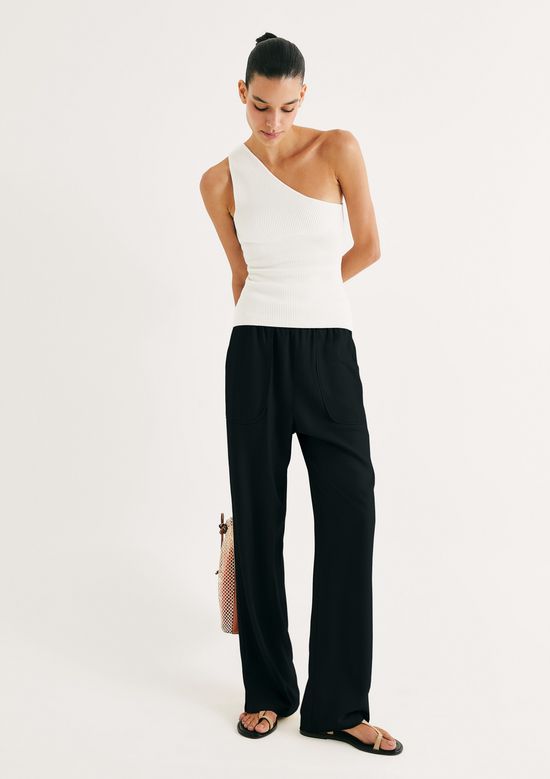 Foto do produto: Calça Feminina Carrot Cintura Alta Em Viscose Creponada - Preto