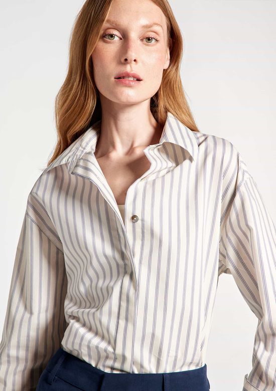 Foto do produto: Camisa Feminina Manga Longa Em Tricoline - Cinza