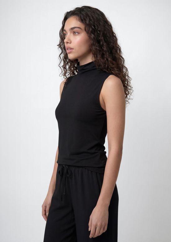 Foto do produto: Calça Feminina Reta Em Tecido Leve - Preto