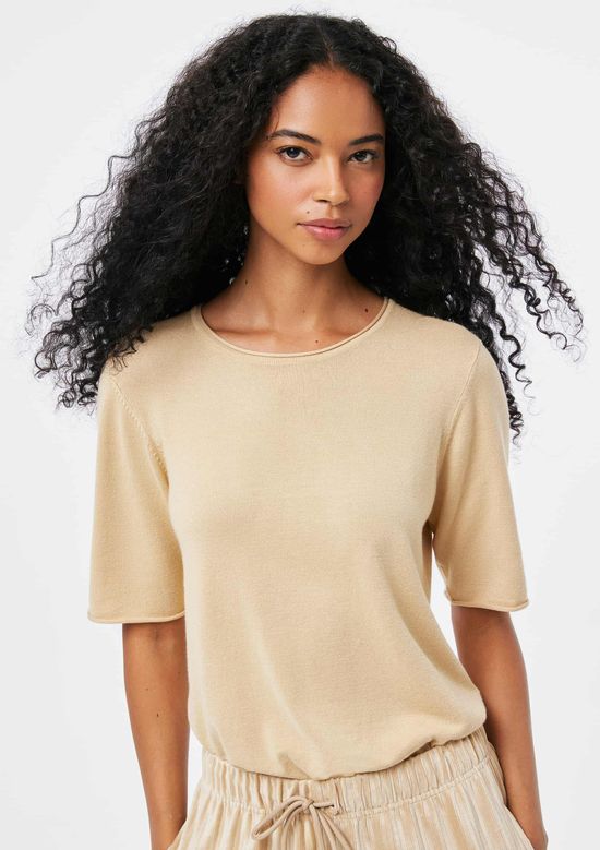 Foto do produto: Blusa Feminina Manga Curta Em Tricô Leve - Bege