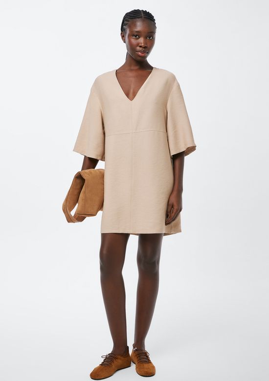 Foto do produto: Vestido Curto Reto Em Viscose - Bege