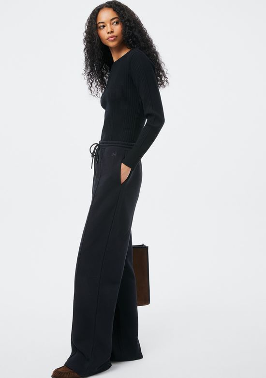 Foto do produto: Calça Feminina Reta Em Moletom - Preto