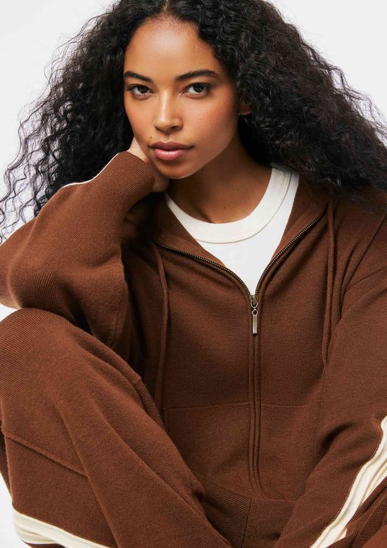 Foto do produto: Jaqueta feminina em Tricô com Capuz - Marrom