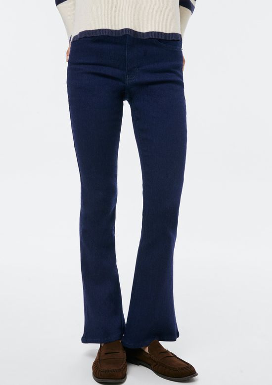 Foto do produto: Calça Jeans Feminina Flare Petit Cintura Média Soft Touch - Azul
