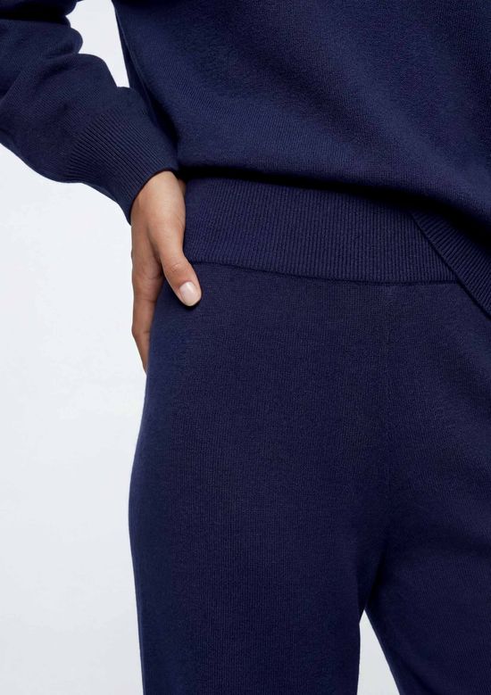 Foto do produto: Calça Feminina Reta Em Tricô - Azul