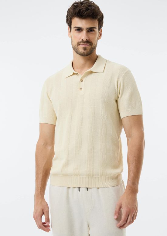 Foto do produto: Polo Masculina em Tricô Texturizado - Bege