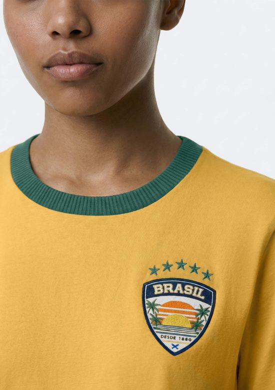 Foto do produto: Camiseta Feminina Com Brasão Drop Brasil - Amarelo