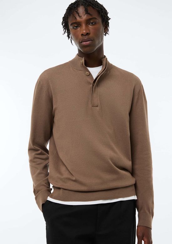 Foto do produto: Blusão Masculino Gola Alta Em Tricô - Marrom