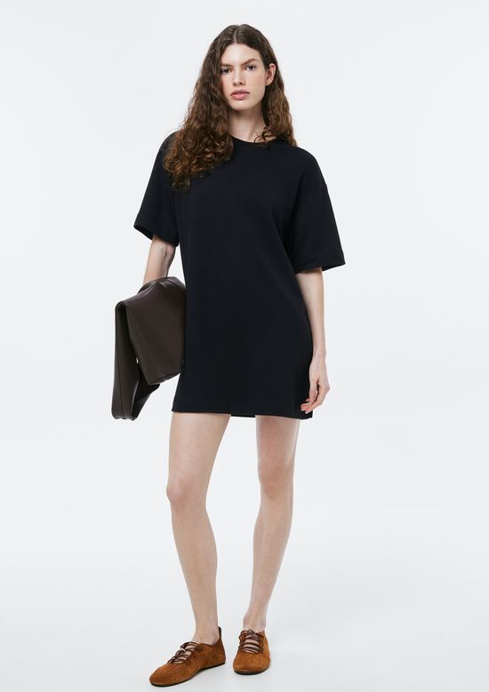 Foto do produto: Camiseta Feminina Interlock Oversized - Preto