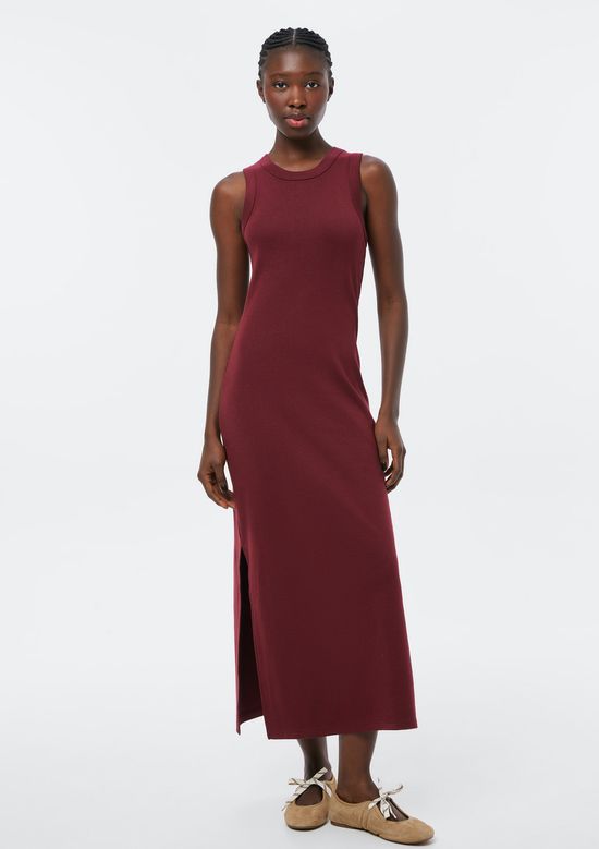 Foto do produto: Vestido Midi Em Ribana Canelada Com Fenda - Vinho