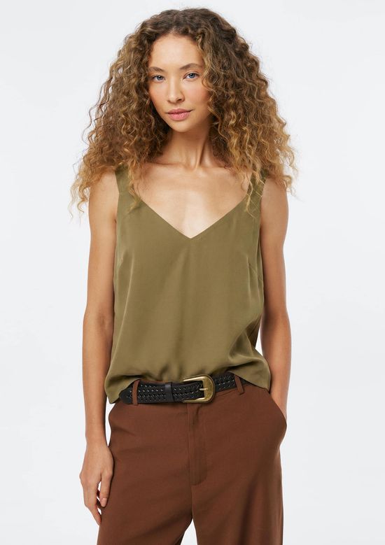 Foto do produto: Regata Feminina Decote V Em Peach Touch - Verde