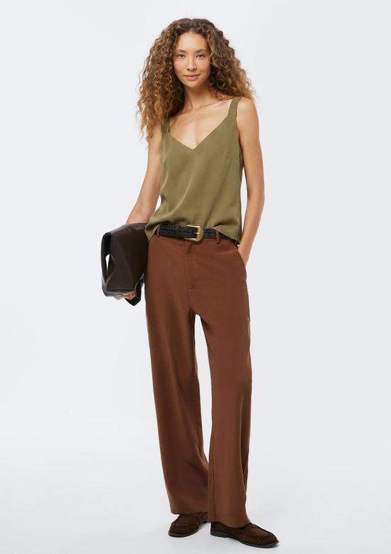 Foto do produto: Regata Feminina Decote V Em Peach Touch - Verde