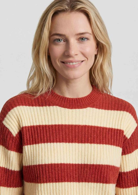Foto do produto: Blusão Feminino Em Tricô Fio Tinto - Vermelho
