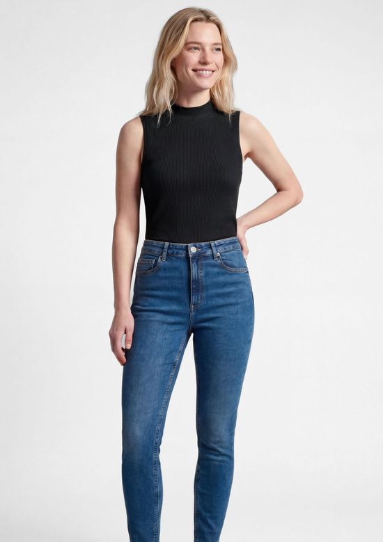 Foto do produto: Regata Feminina Gola Alta Canelada - Preto