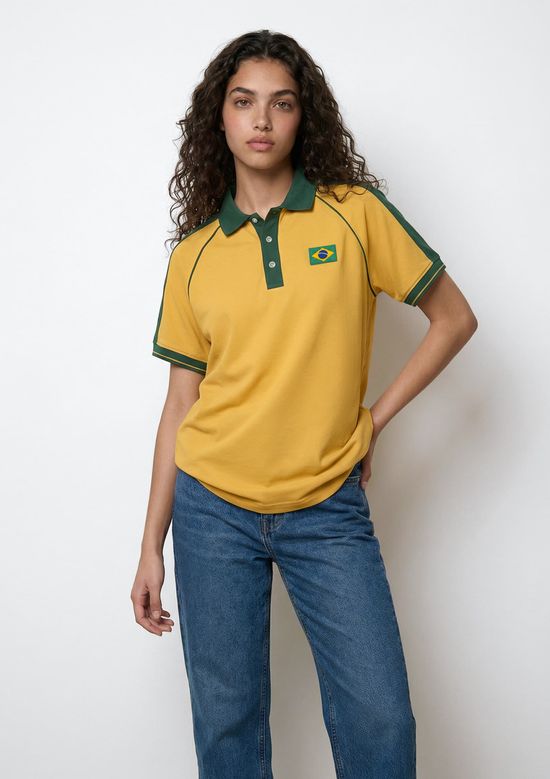 Foto do produto: Polo Feminina Em Piquet Com Patch Drop Brasil - Amarelo
