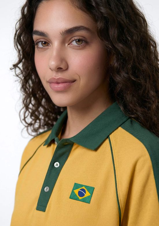 Foto do produto: Polo Feminina Em Piquet Com Patch Drop Brasil - Amarelo