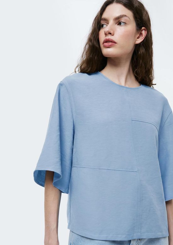 Foto do produto: Blusa Feminina Manga Curta Em Viscose - Azul