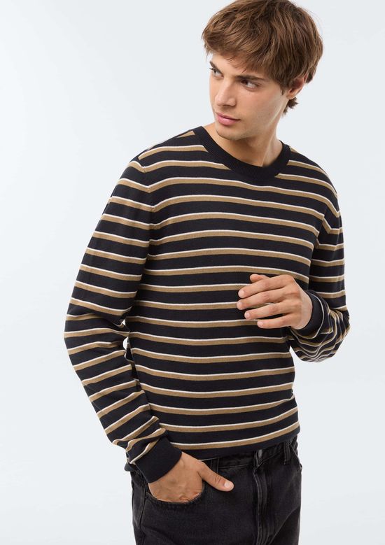 Foto do produto: Blusão Básico Masculino Listrado Em Tricô - Azul