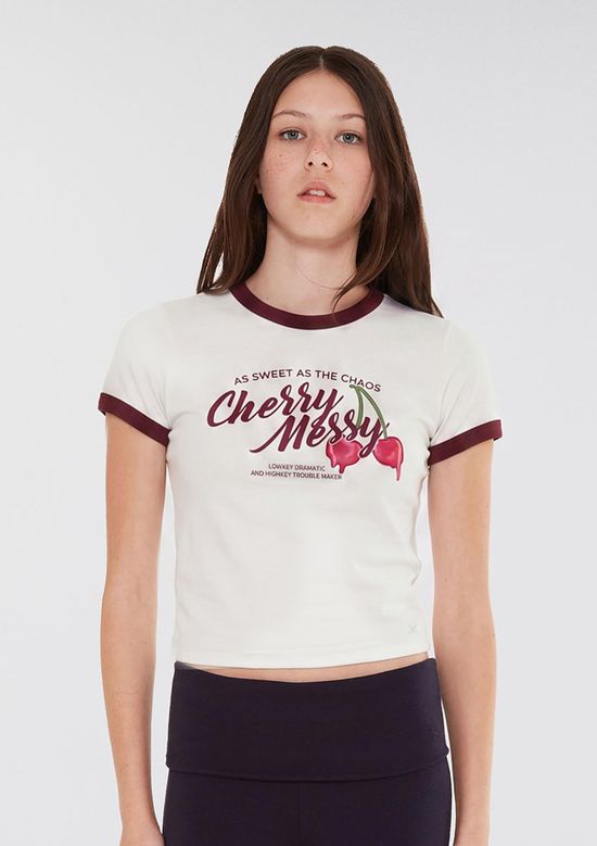 Foto do produto: Camiseta Teen Com Estampa E Friso Contrastante - Vinho