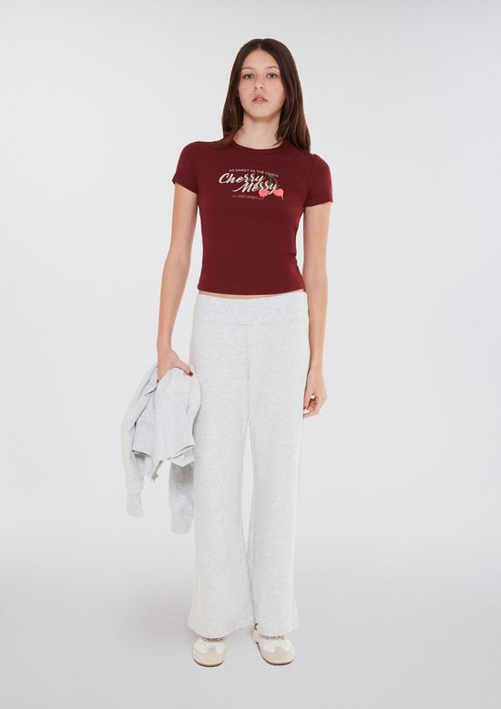 Foto do produto: Camiseta Teen Manga Curta Com Estampa - Vinho