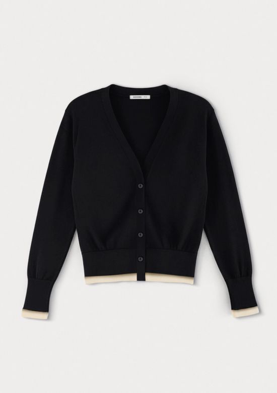 Foto do produto: Cardigan Feminino Em Tricô - Preto