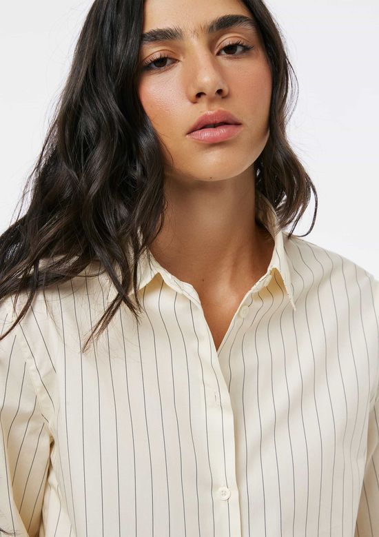 Foto do produto: Camisa Feminina Fio Tinto Listrada - Off white