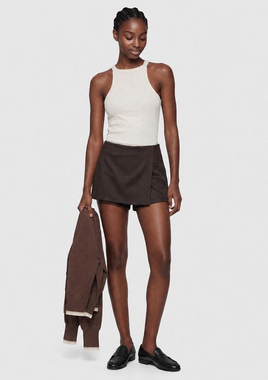 Foto do produto: Shorts Saia Transpassado Em Suede - Marrom