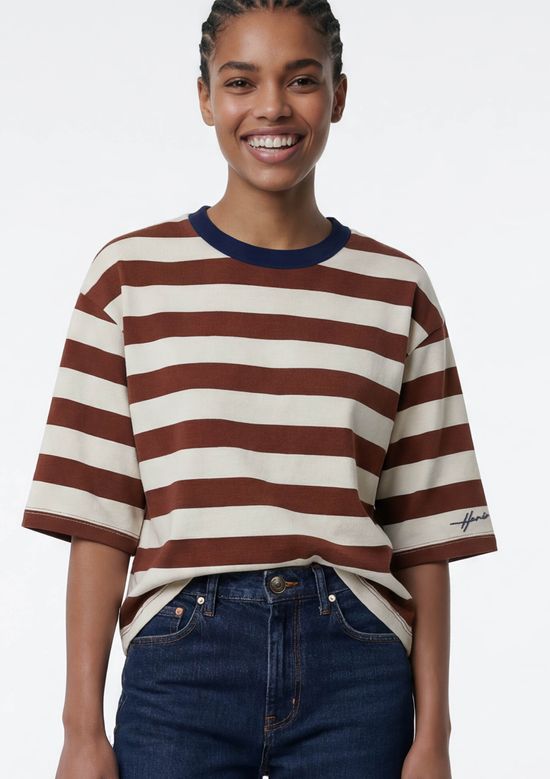 Foto do produto: Camiseta Feminina Box Listrada - Marrom