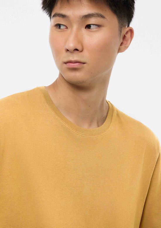 Foto do produto: Camiseta Básica Unissex Manga Curta Regular World - Amarelo
