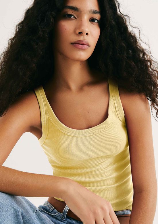 Foto do produto: Regata Básica Feminina Slim Rib - Amarelo