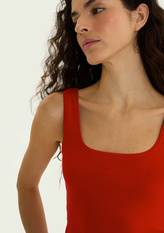 Foto do produto: Regata Feminina Decote Quadrado Em Ribana - Vermelho