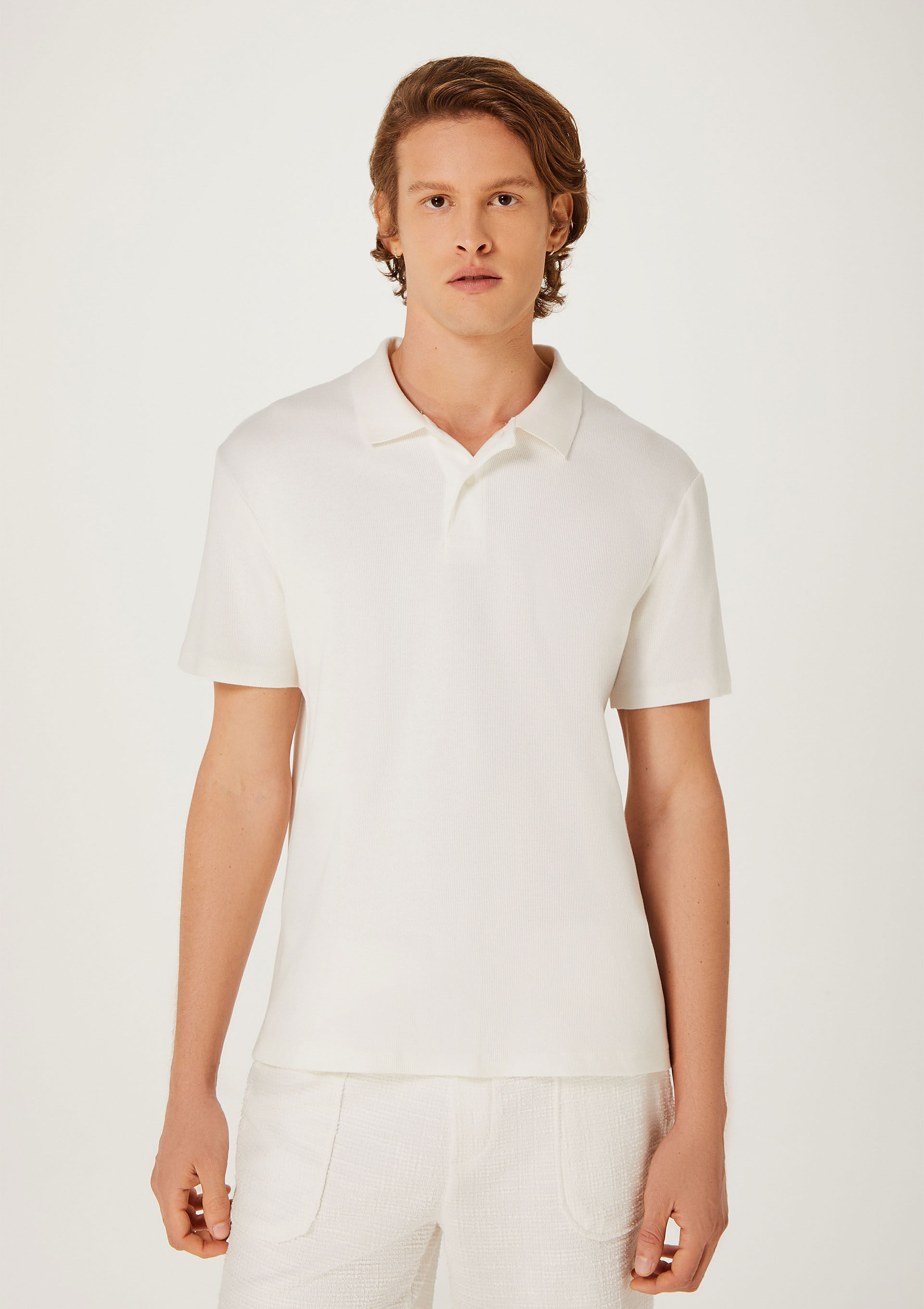 Camisa Polo Masculina Slim Em Ribana Canelada - Off White Menor preço em Camisa Polo Masculina Slim Em Ribana Canelada - Off White